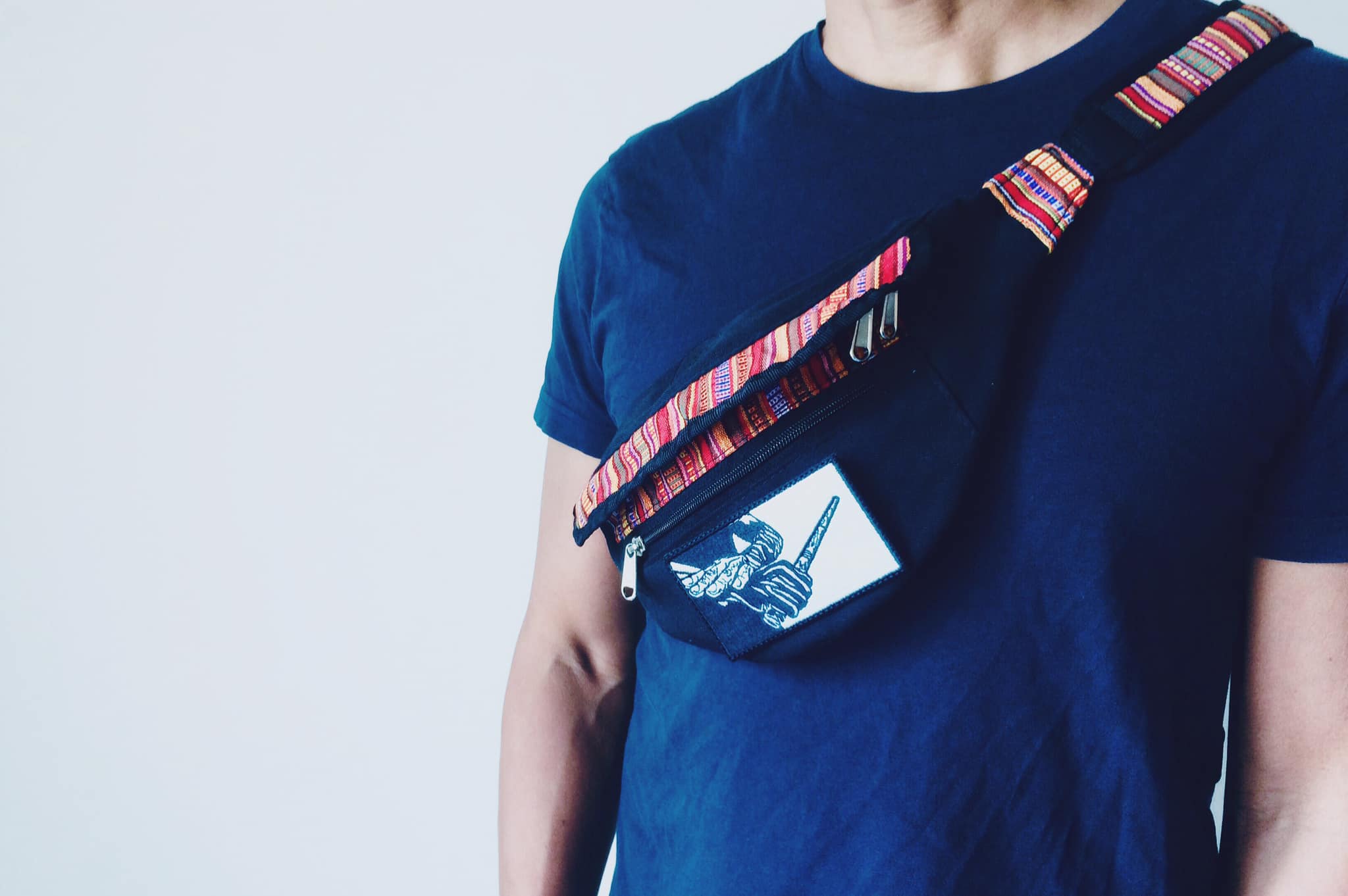 Sinawali CROSSBODY stickbag | Yakan MULTI RED